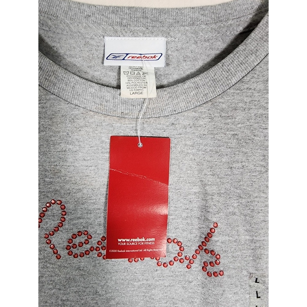 Reebok Womens NWT L Gray T-Shirt Red Studded Logo Athleisure Y2K Grunge Sporty - Picture 4 of 6